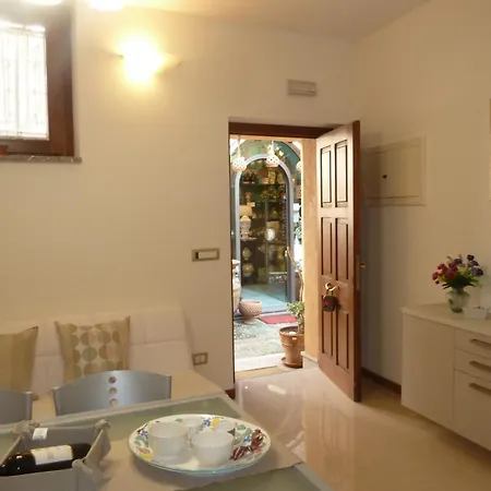 Casa Vico 2 公寓 *