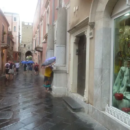 公寓 Casa Vico 2 陶尔米纳